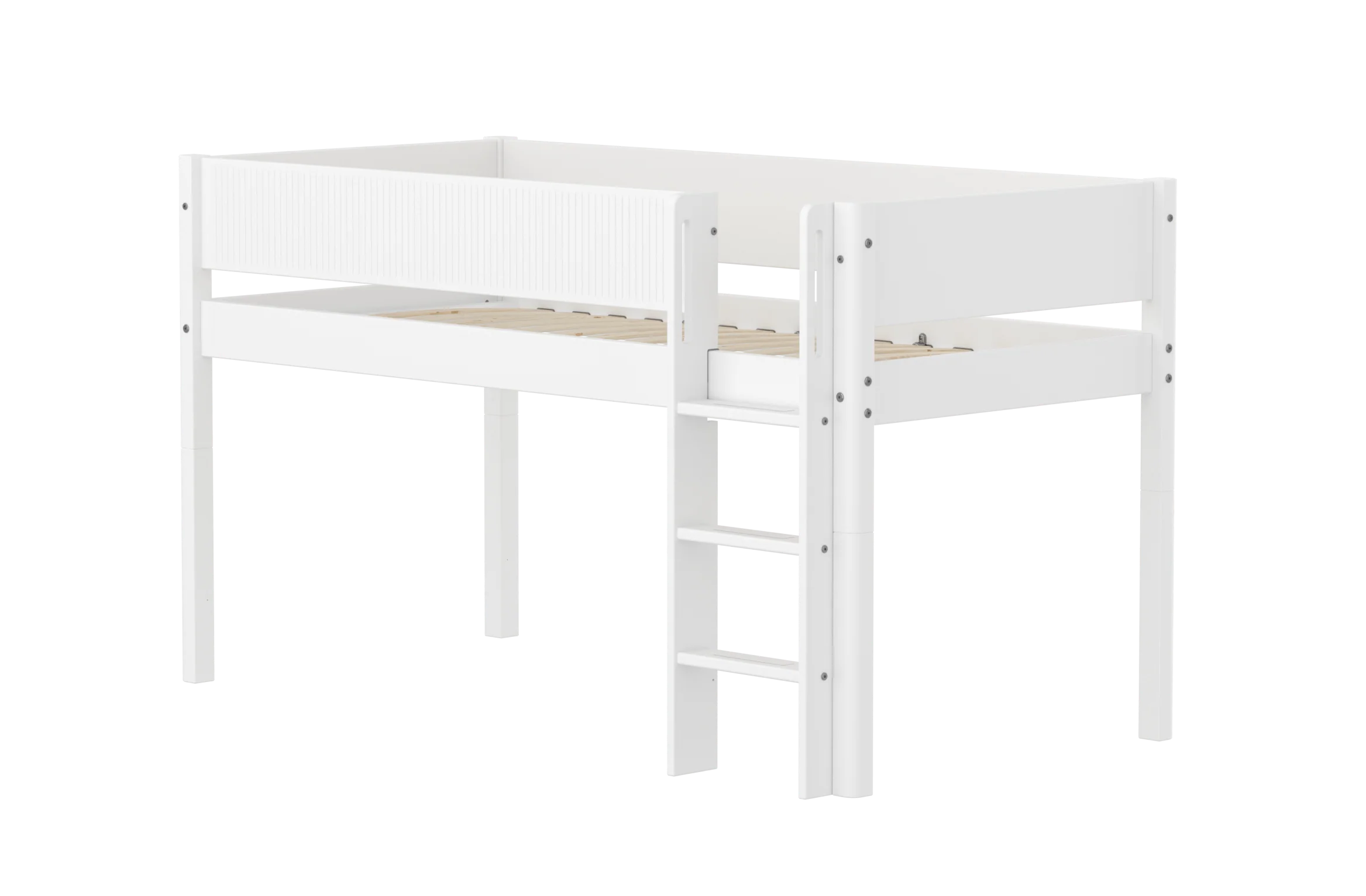 FLEXA WHITE Halvhøj seng 120 cm med stige og grooves sengehest 90x200 cm - Hvid