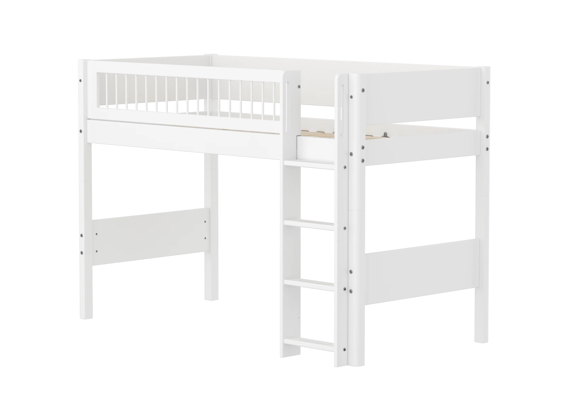 FLEXA WHITE Mellemhøj seng 143 cm med stige og crossbar sengehest 90x200 cm- Hvid