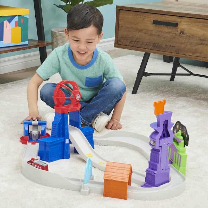 Paw Patrol Movie True Metal City Rescue Playset - Image 6